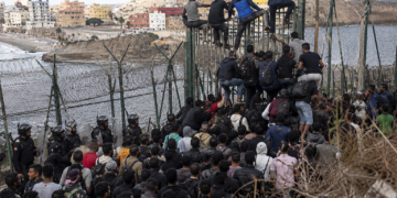 Espagne : plus de 3 000 migrants entrent à Ceuta en 24 heures