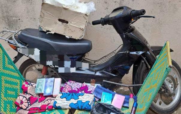 La Police de Koutiala interpelle deux présumés cambrioleurs et récupère des téléphones, une moto et d’autres objets. Découvrez les détails de l’opération.