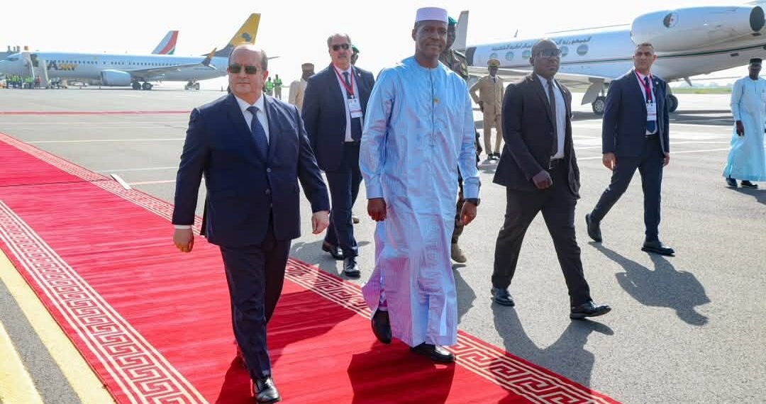 ARRIVÉE À BAMAKO DU PREMIER MINISTRE ALGÉRIEN SIFI GHRIEB​