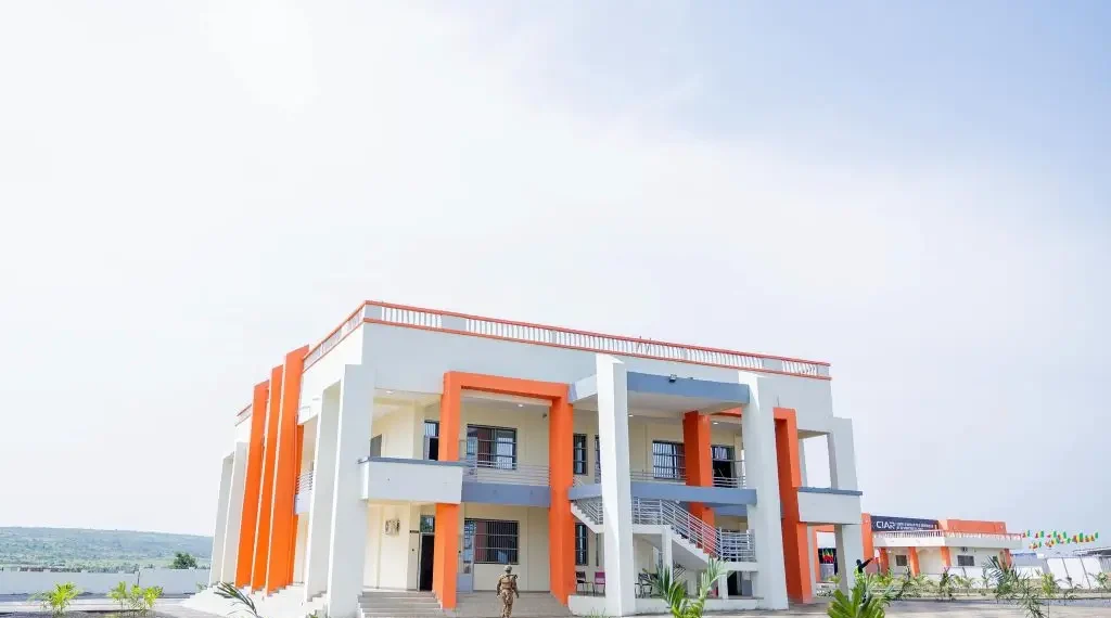 SOUVERAINETÉ TECHNOLOGIQUE  : Le Président de la Transition inaugure le Centre d’intelligence artificielle et de robotique du Mali​