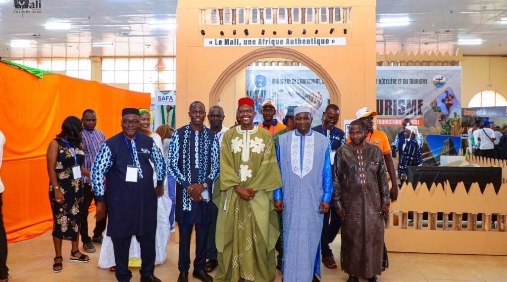 16ème édition du Salon International du Tourisme et de l’Hôtellerie de Ouagadougou (SITHO) : Le ministre Mamou DAFFÉ à la découverte des stands du Mali​