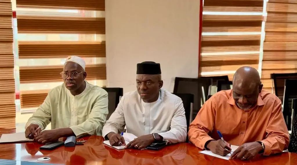 Coopération Mali – Chine : Le nouvel Ambassadeur du Mali en Chine, S.E. Mamadou Sory DEMBÉLÉ prend les conseils et orientations du Ministre Moussa Alassane DIALLO​