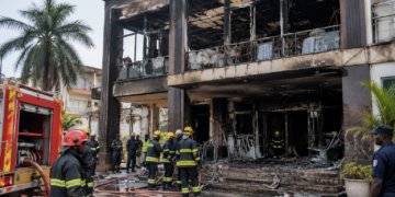 RDC : un incendie lors d’un mariage à Kinshasa fait au moins 22 morts selon le bourgmestre. Découvrez le bilan et les mesures annoncées.