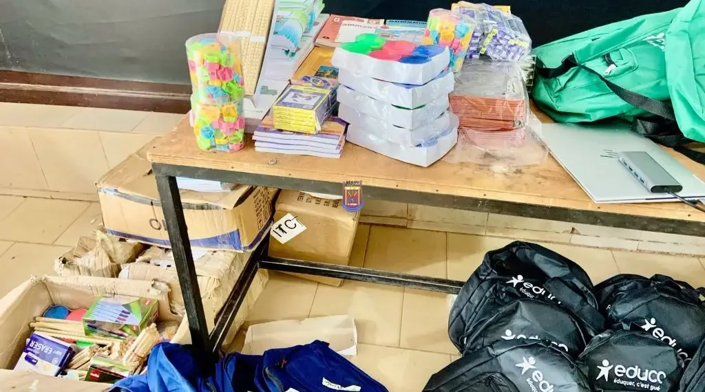 Région de Ségou : Le « Projet learn » fait don de kits scolaires aux élèves de certaines écoles​