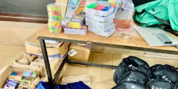 Région de Ségou : Le « Projet learn » fait don de kits scolaires aux élèves de certaines écoles​
