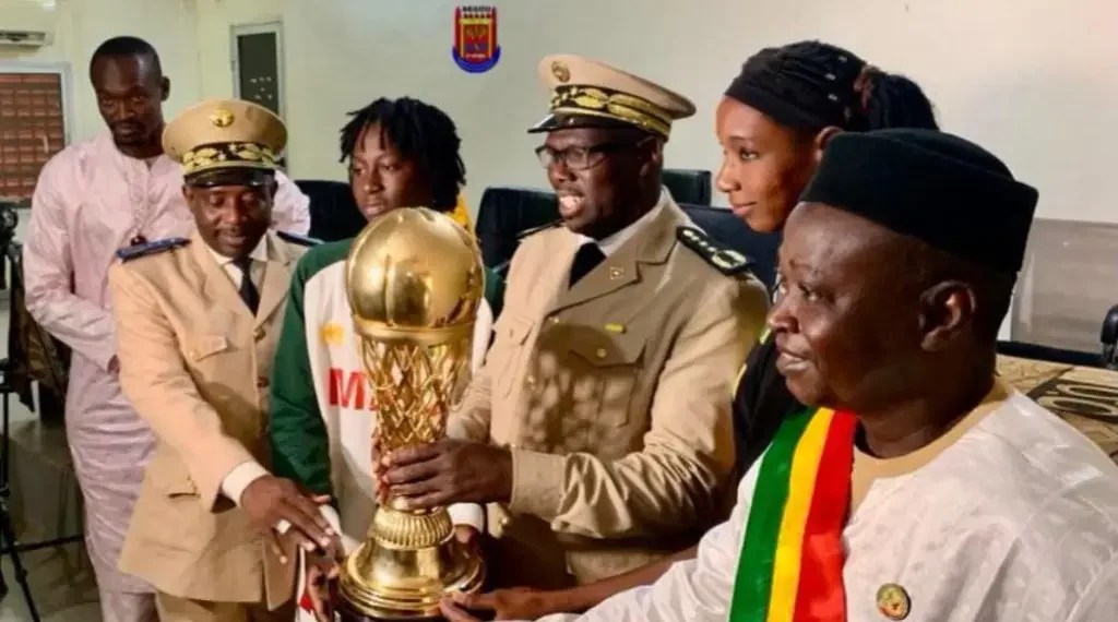 Région de Ségou : Le Gouverneur Chiaka MAGASSA salue les performances des basketteurs ségoviens​